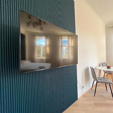 Apartment Schoenbrunn Near Metro Vienna Exterior photo