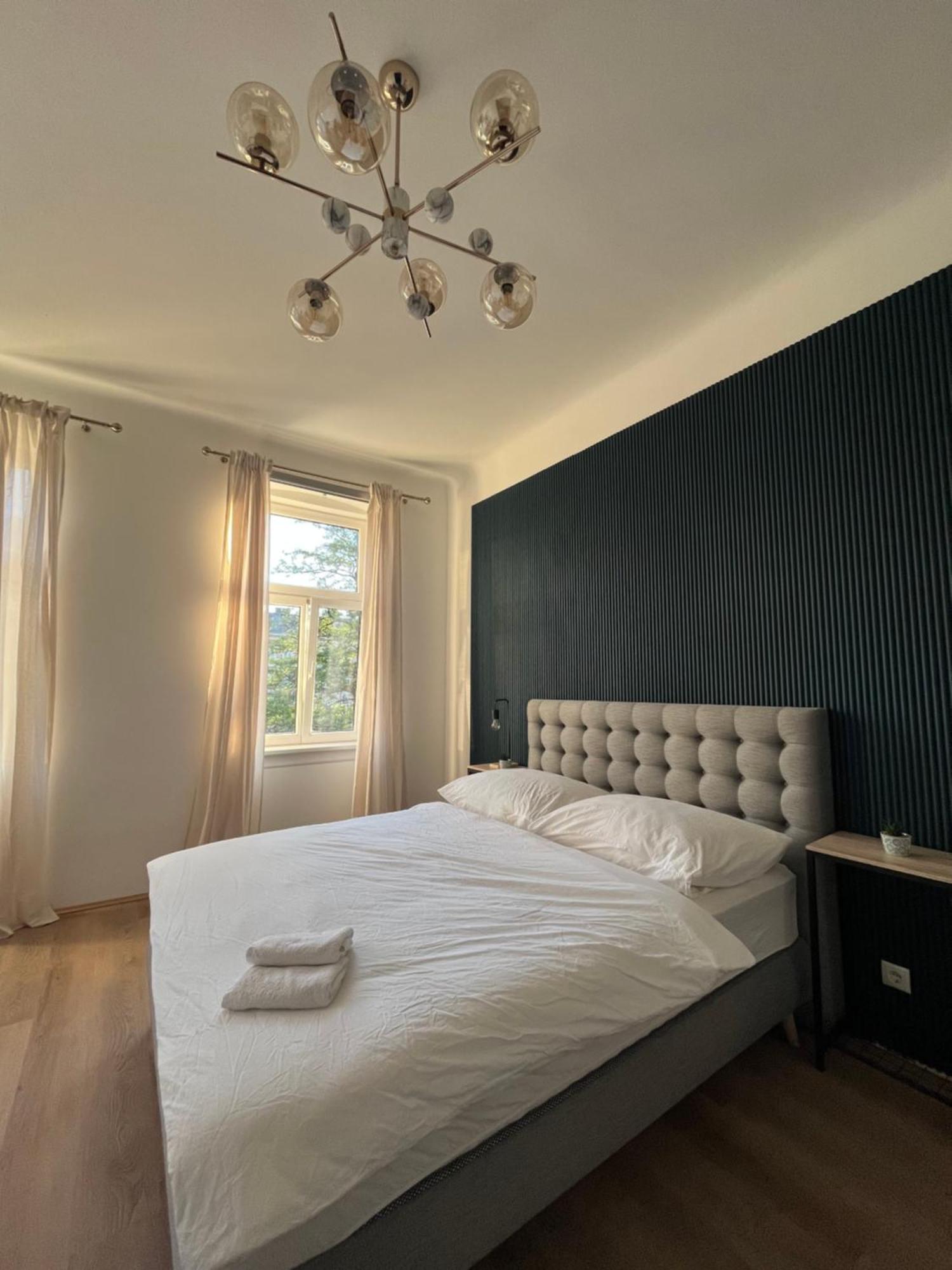 Apartment Schoenbrunn Near Metro Vienna Exterior photo
