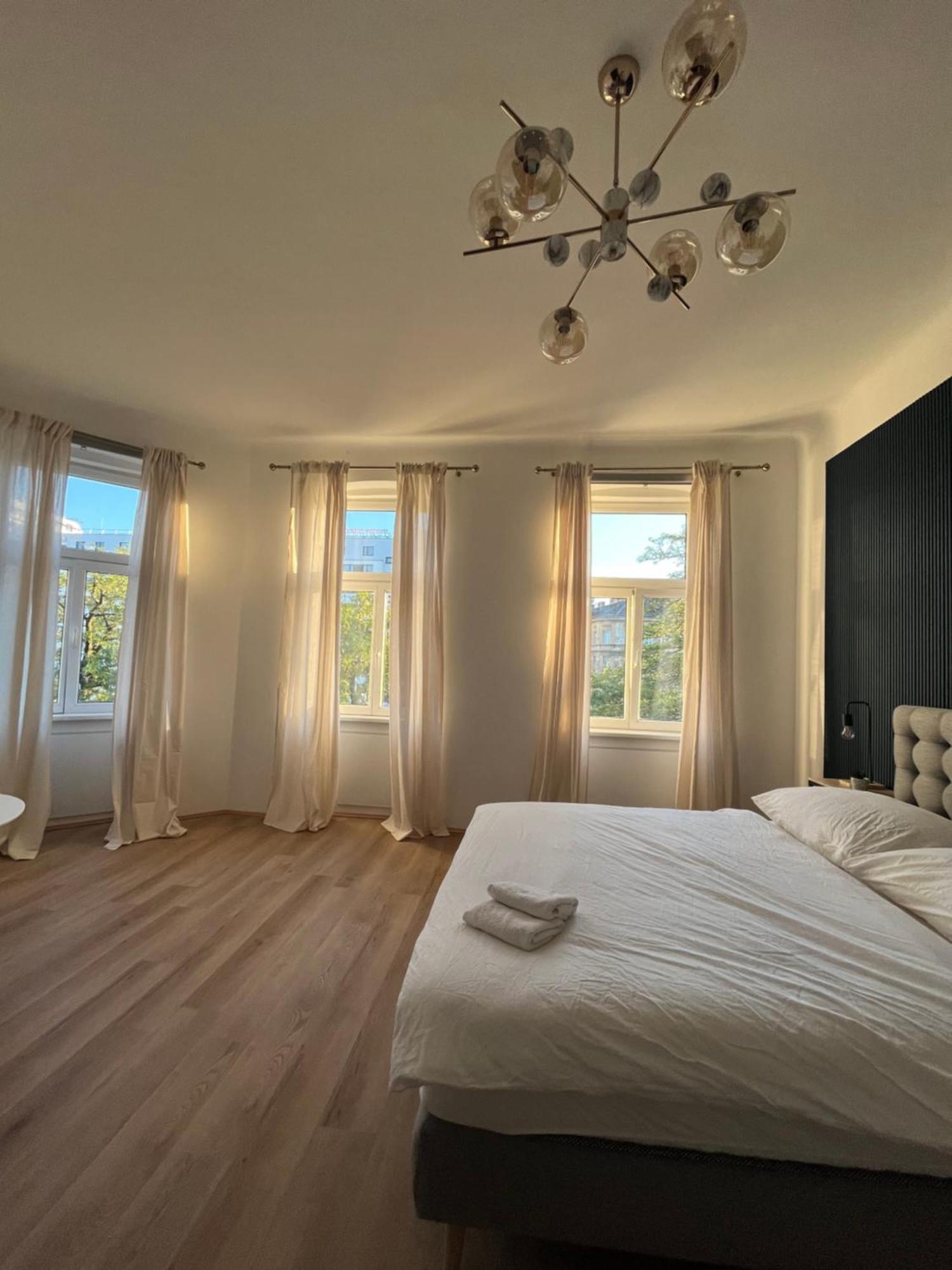 Apartment Schoenbrunn Near Metro Vienna Exterior photo